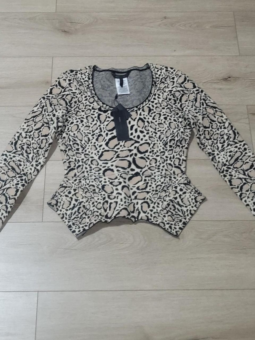 BCBGMaxAzria Beige and Black Leopard-Print Long Sleeve Peplum Top